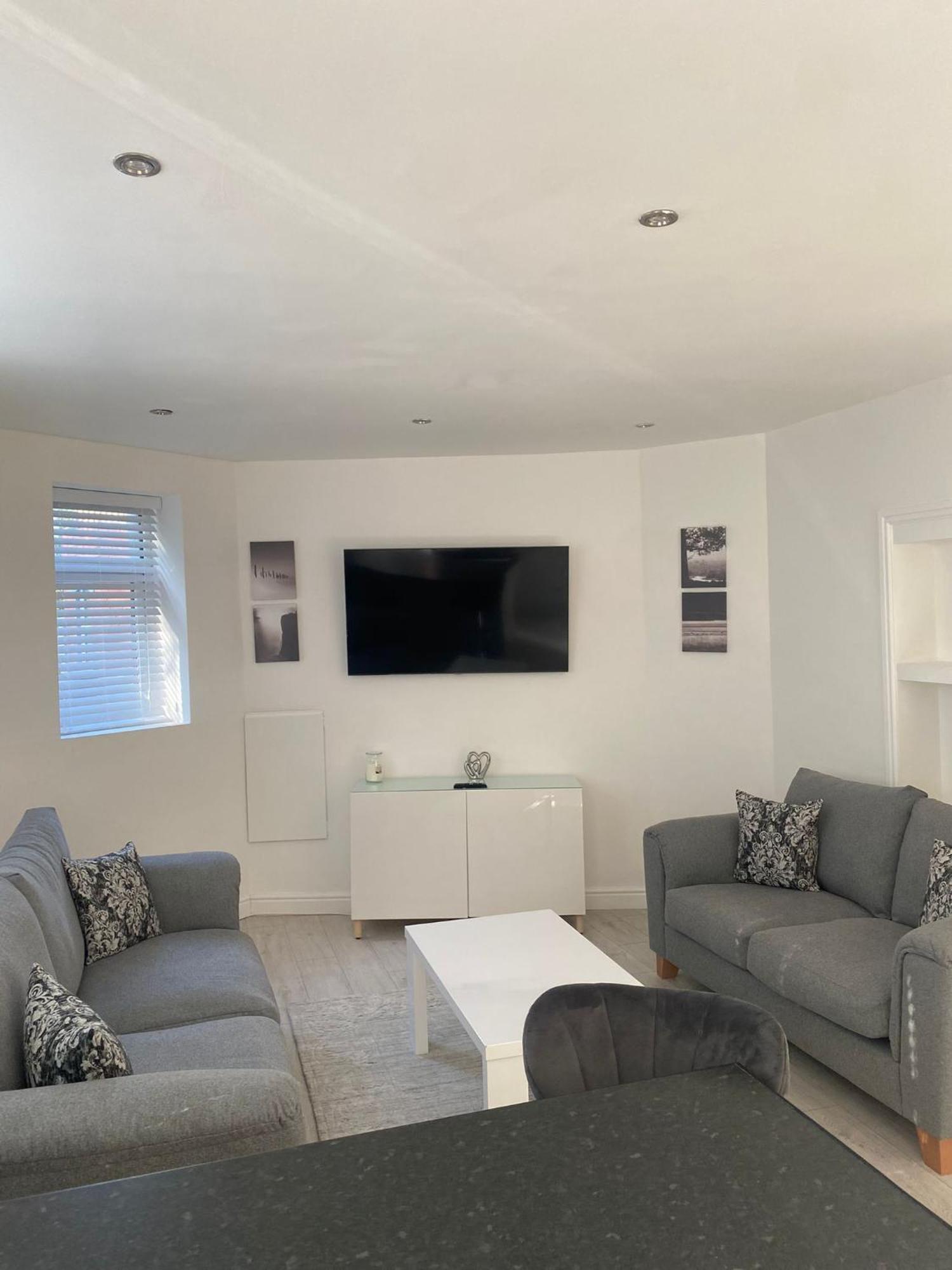 Spacious 2 Bedroom Apartment 리버풀 외부 사진