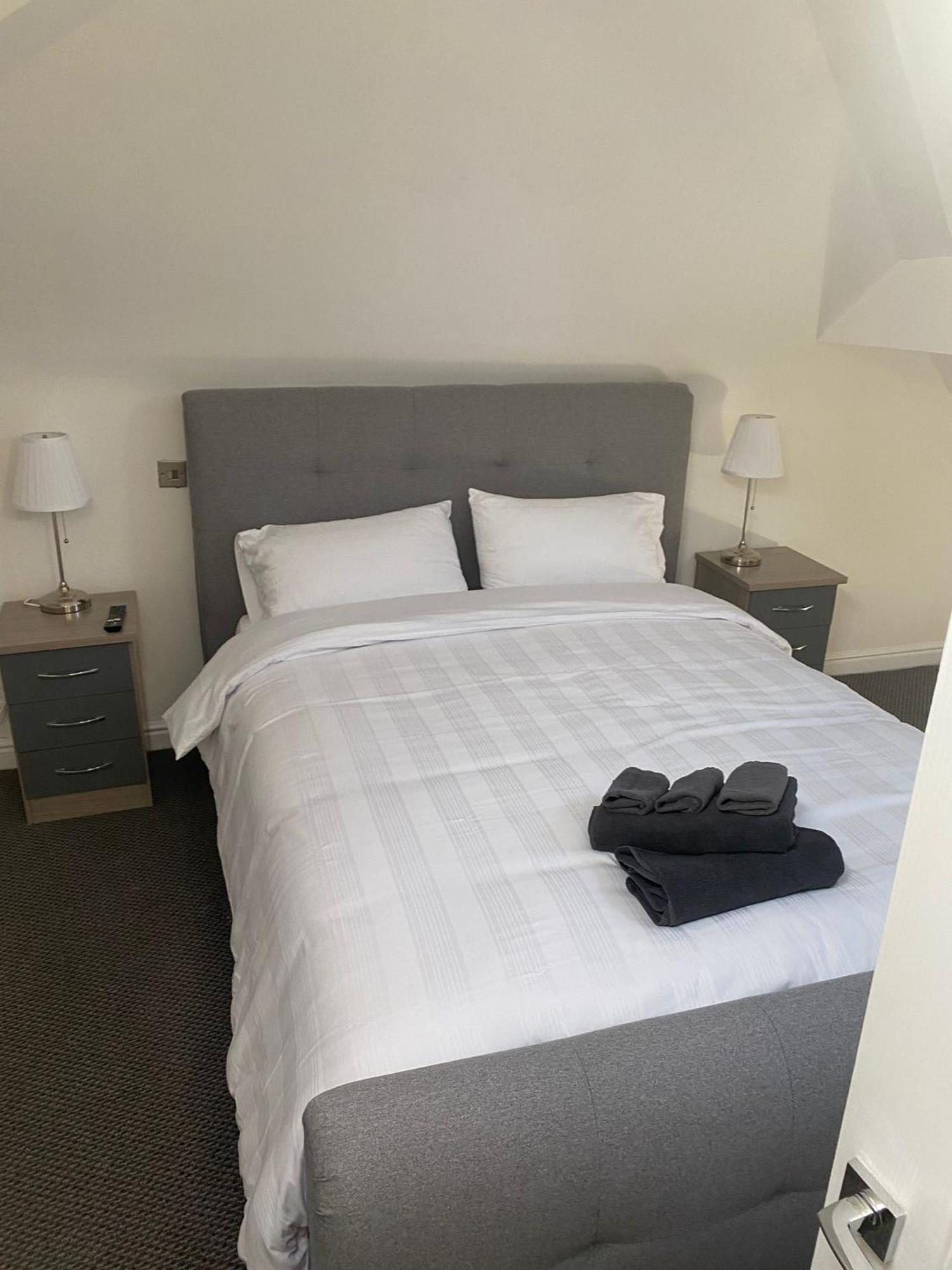 Spacious 2 Bedroom Apartment 리버풀 외부 사진
