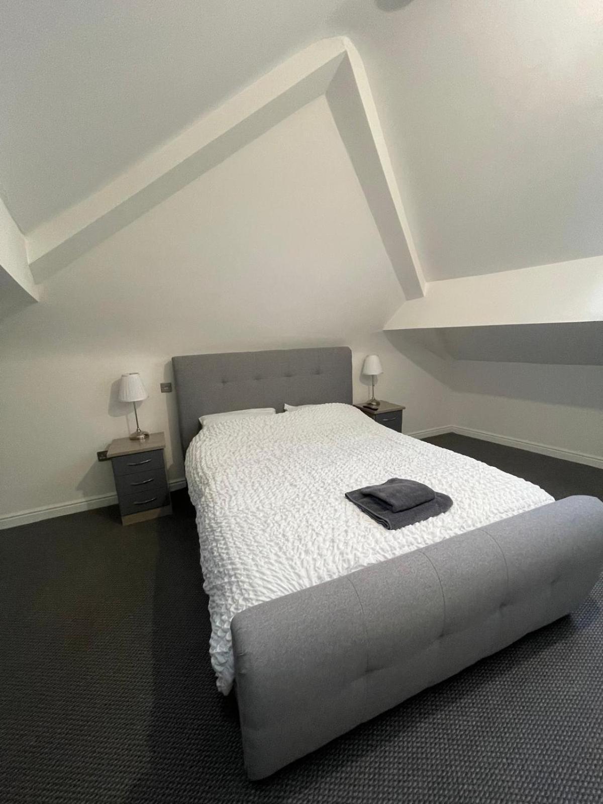 Spacious 2 Bedroom Apartment 리버풀 외부 사진