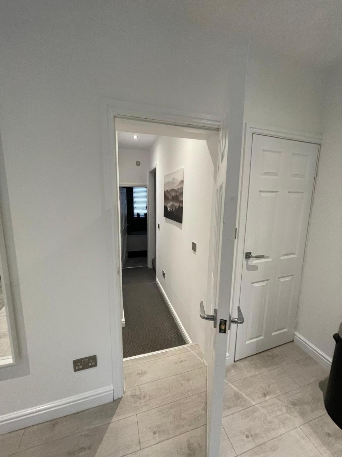 Spacious 2 Bedroom Apartment 리버풀 외부 사진